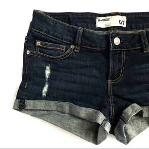 GARAGE | DISTRESSED DARK STRETCH DENIM SHORTS